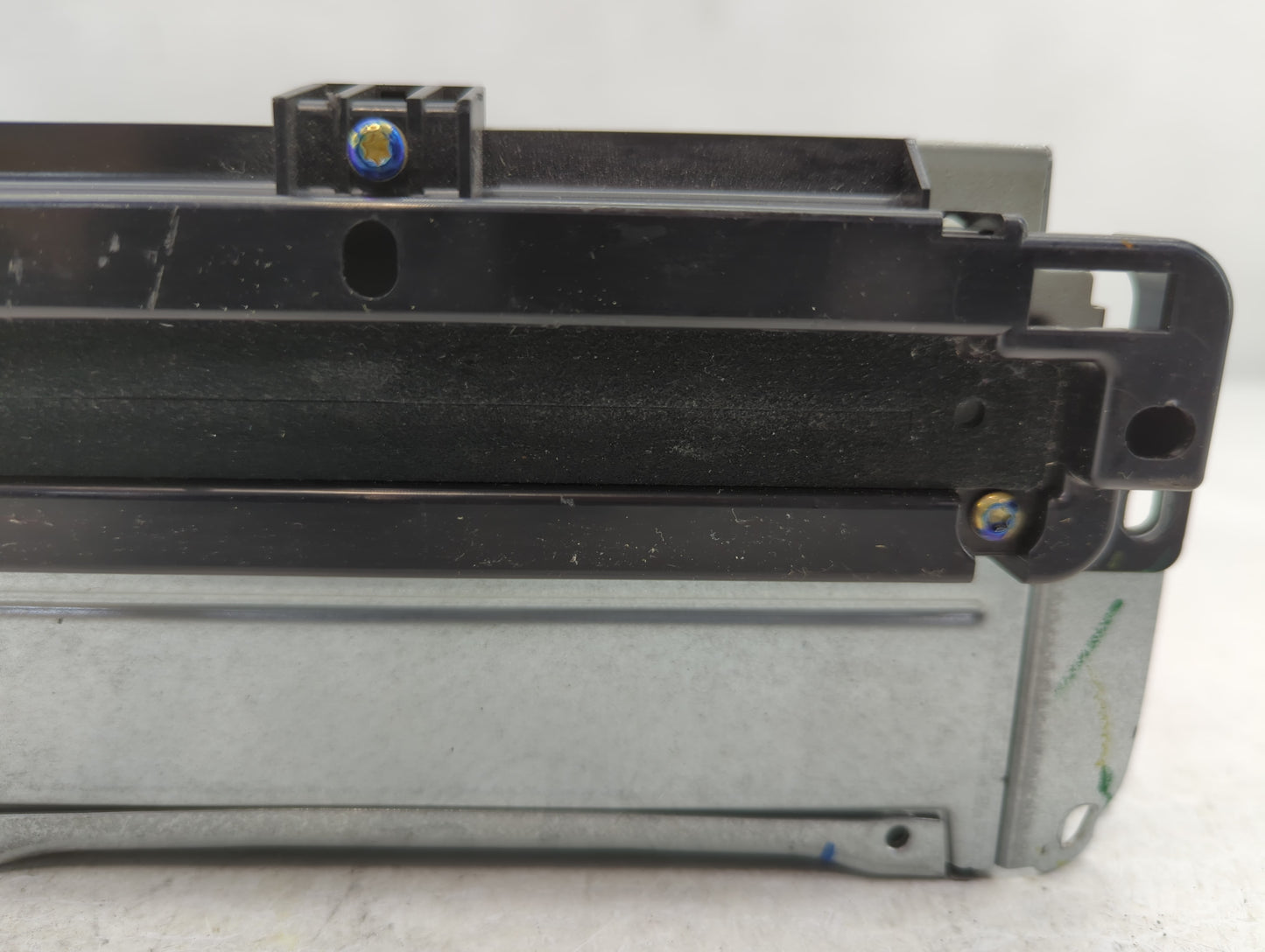2011-2012 Dodge Journey Radio AM FM Cd Player Receiver Replacement P/N:P05091102AI P05091101AI Fits Fits 2011 2012 OEM Used 