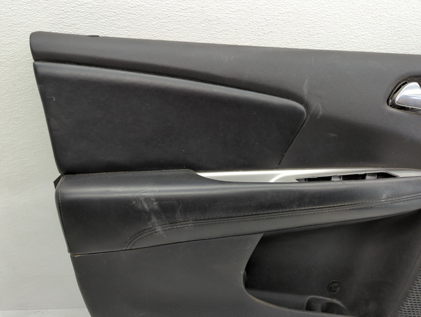 2012 Dodge Journey Front Left Driver Interior Door Panel Trim - Oemusedautoparts1.com