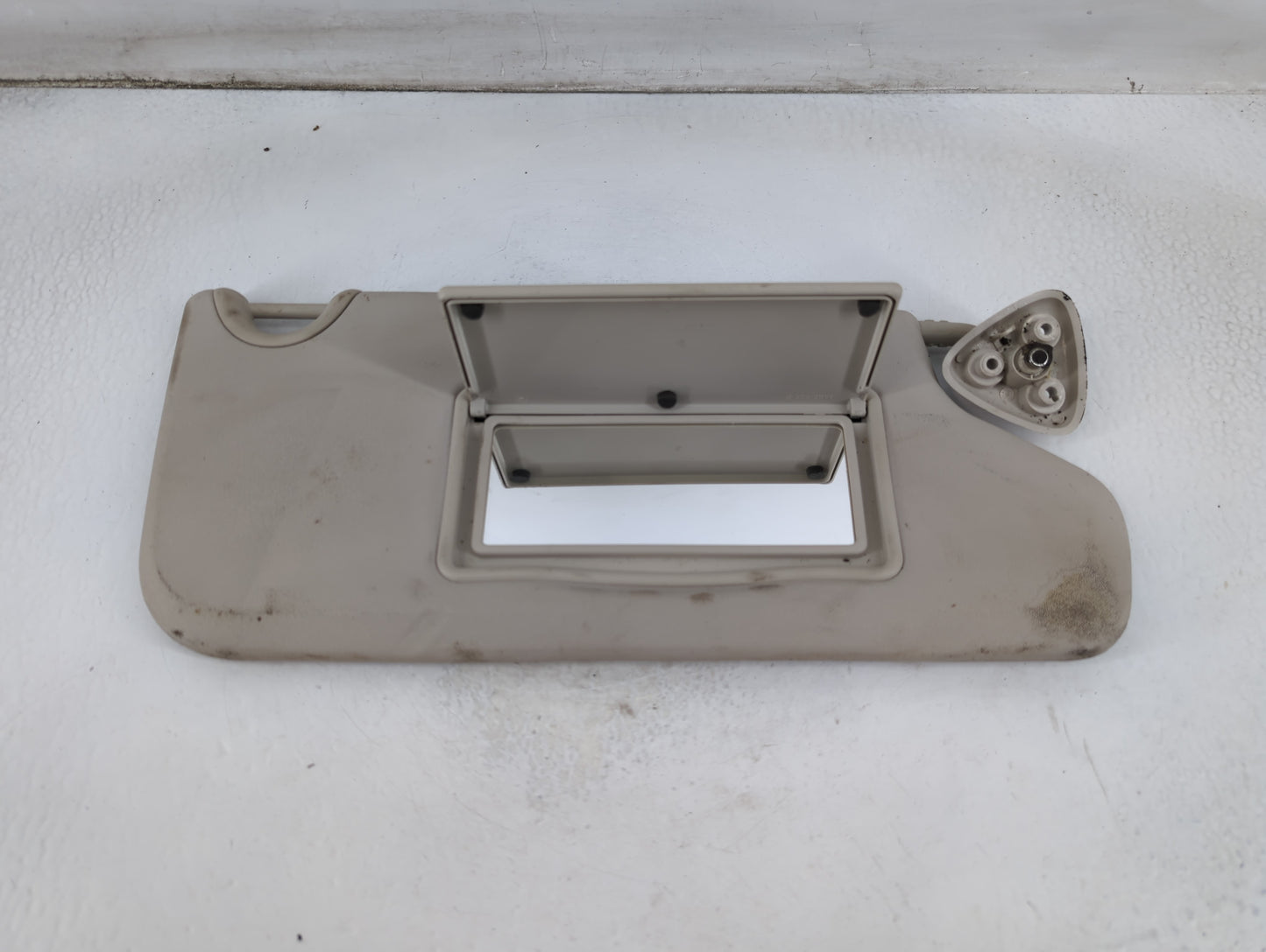 2012 Dodge Journey Sun Visor Shade Replacement Passenger Right Mirror Fits OEM Used Auto Parts - Oemusedautoparts1.com