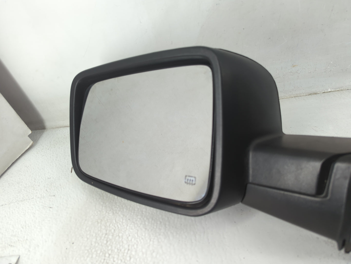 2009 Dodge Ram 1500 Driver Side View Mirror - Left Door Mirror OEM Used - Oemusedautoparts1.com