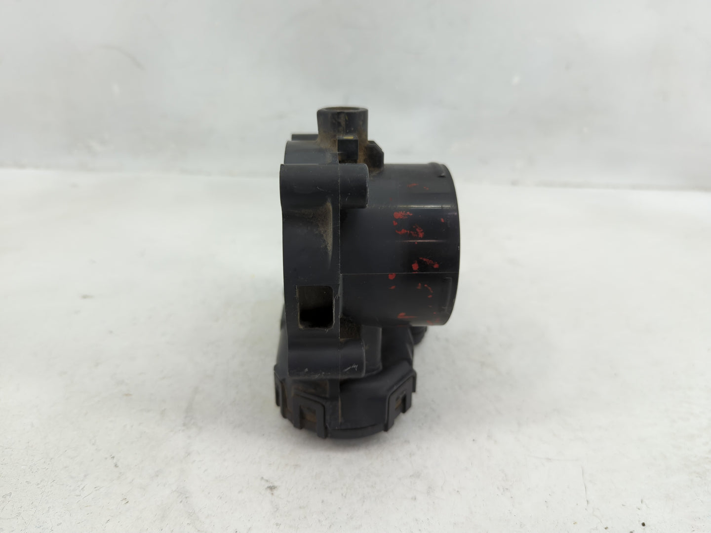 2012 Dodge Ram 1500 Throttle Body P/N:04861661AA Fits Fits 2007 2008 2009 2010 2011 OEM Used Auto Parts - Oemusedautoparts1.