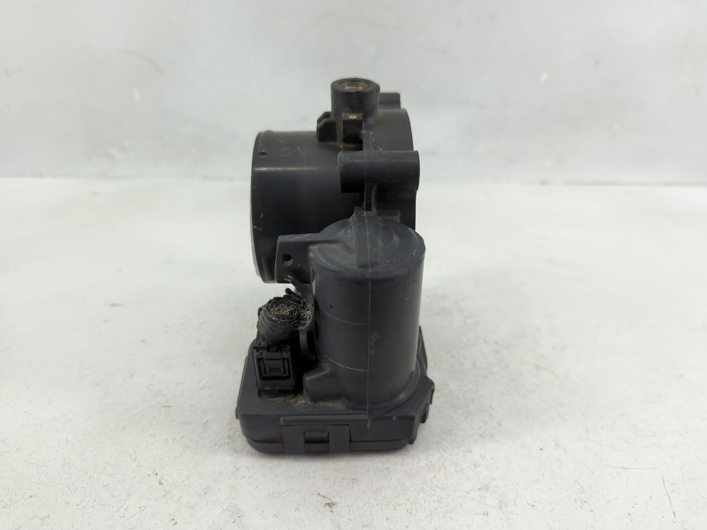 2012 Dodge Ram 1500 Throttle Body P/N:04861661AA Fits Fits 2007 2008 2009 2010 2011 OEM Used Auto Parts - Oemusedautoparts1.