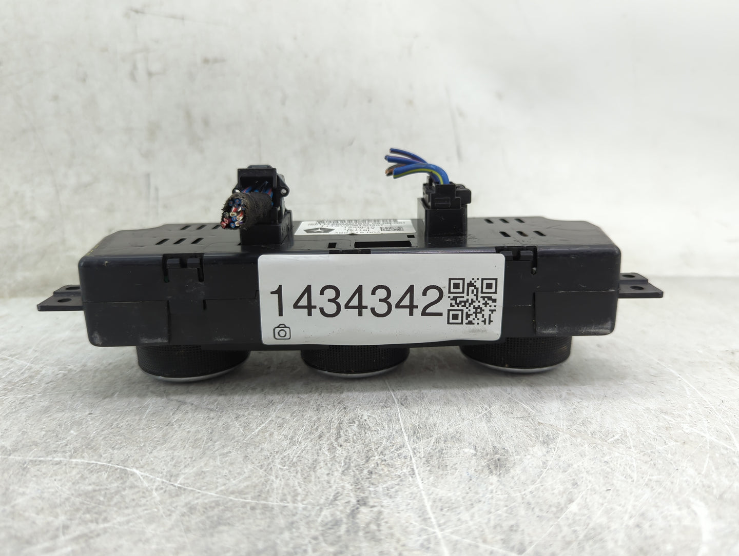 2012 Dodge Ram 1500 Climate Control Module Temperature AC/Heater Replacement P/N:55111290AD Fits Fits 2011 OEM Used Auto Par