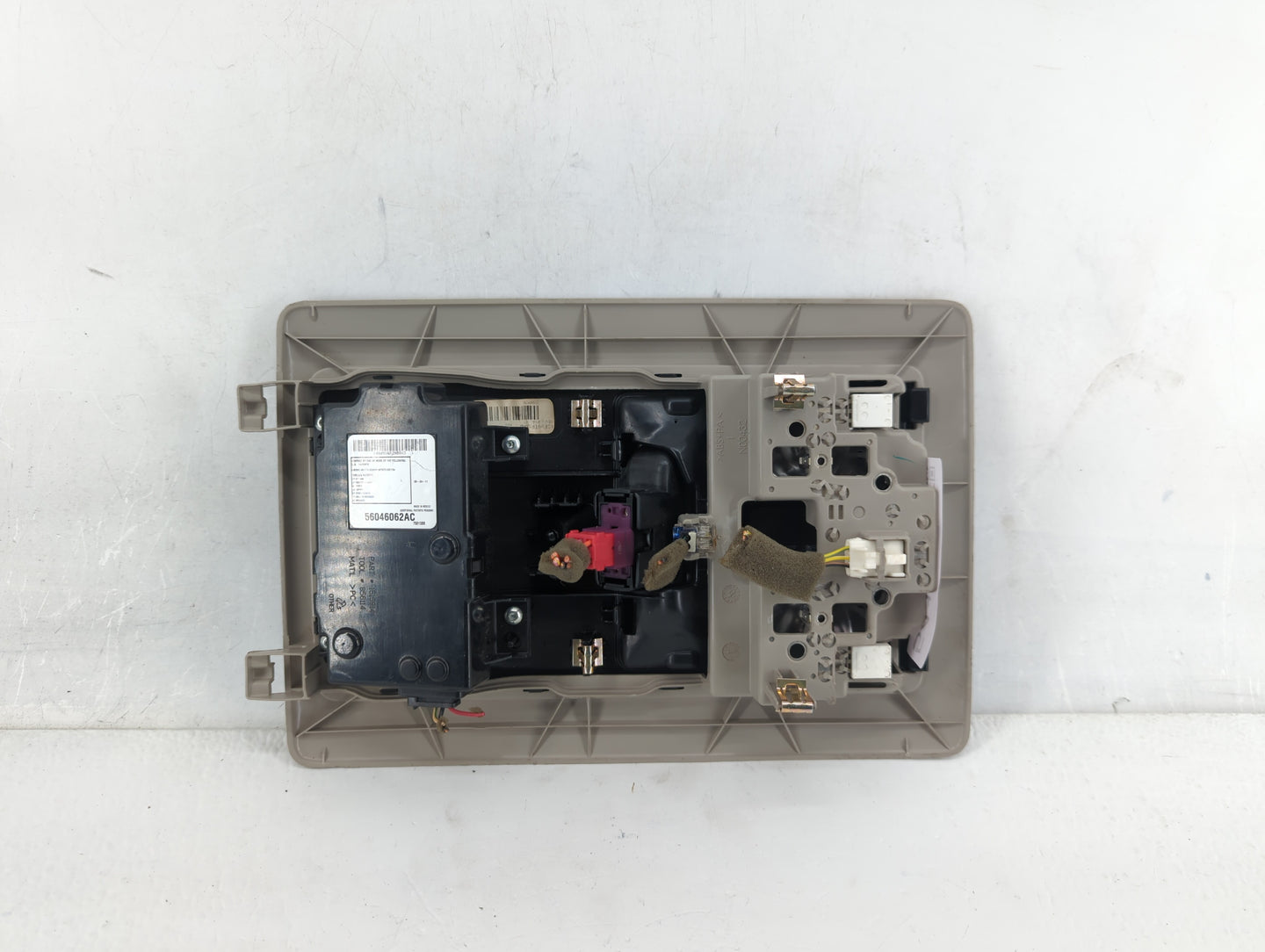 2012 Dodge Ram 1500 Center Floor Console P/N:56046062AC Fits Fits 2010 2011 OEM Used Auto Parts - Oemusedautoparts1.com