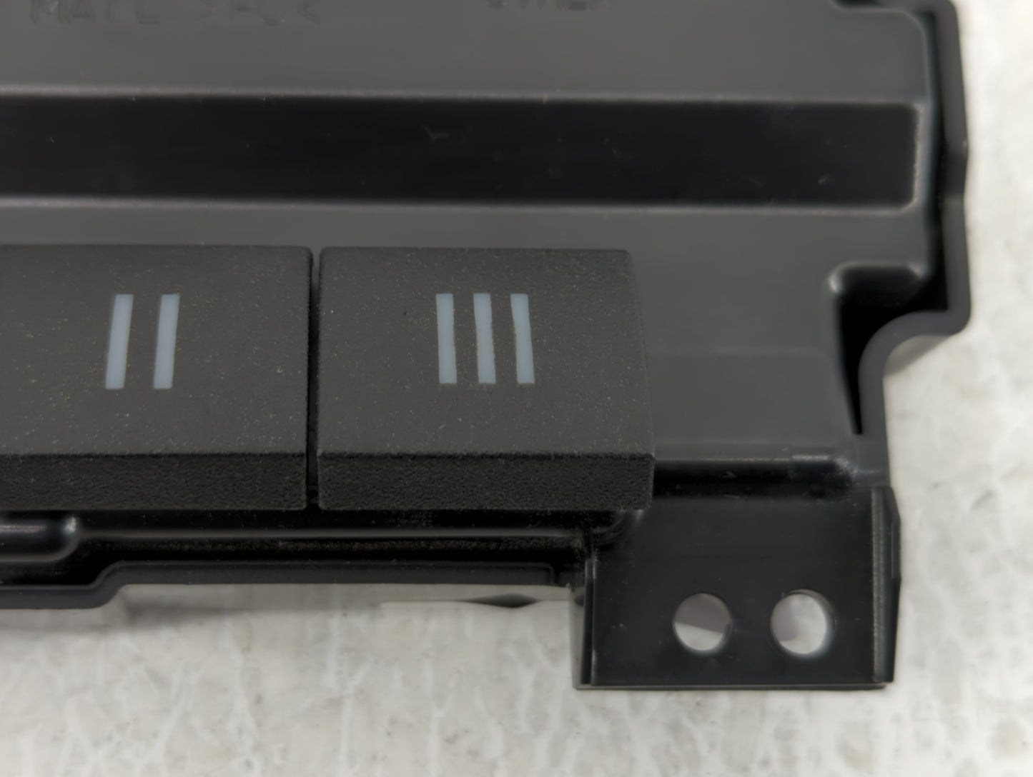 2012 Dodge Ram 1500 Overhead Roof Console - Oemusedautoparts1.com