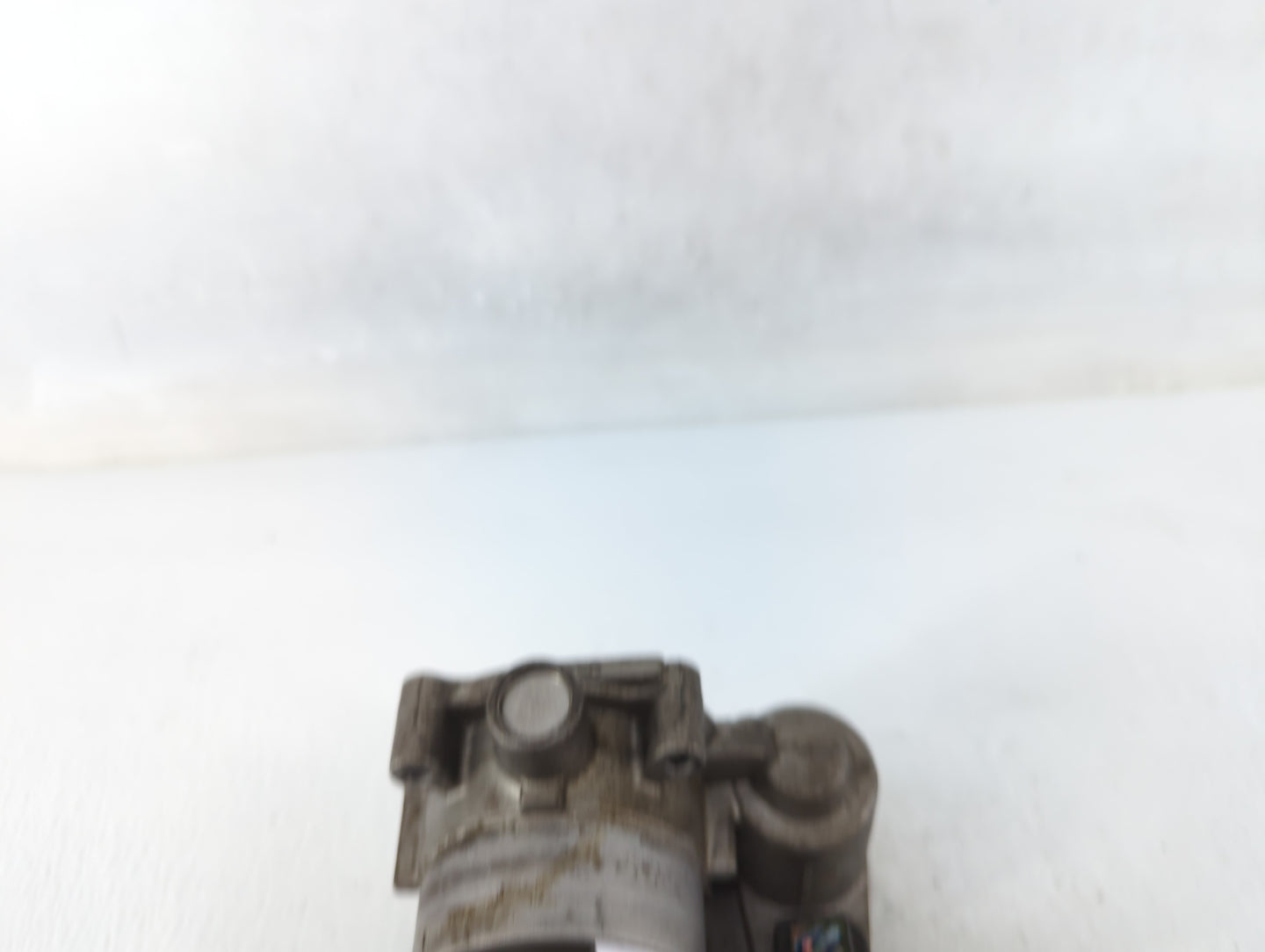 2005-2010 Dodge Ram 1500 Throttle Body P/N:5 718 201 Fits Fits 2005 2006 2007 2008 2009 2010 2011 2012 OEM Used Auto Parts -