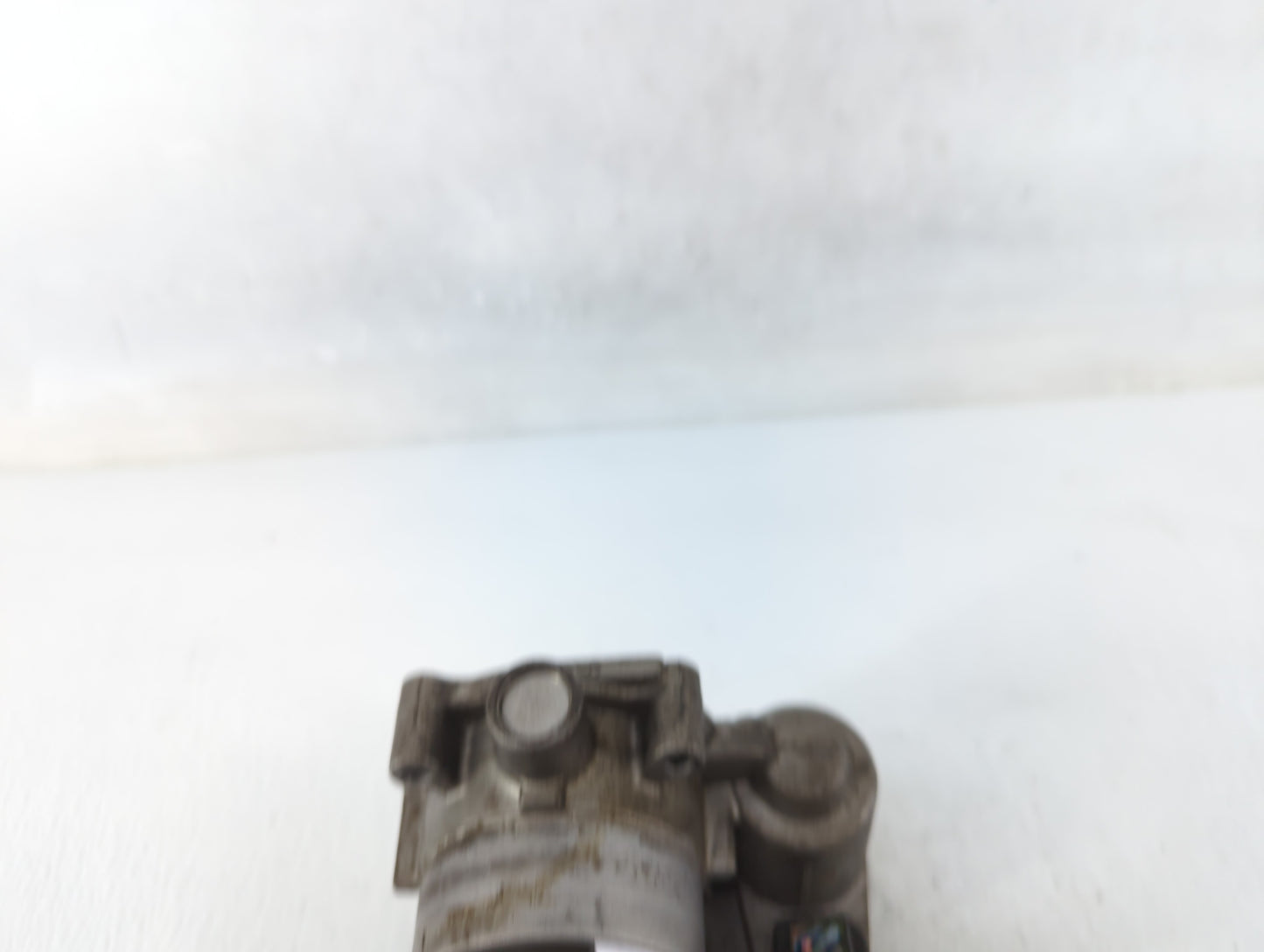2005-2010 Dodge Ram 1500 Throttle Body P/N:5 718 201 Fits Fits 2005 2006 2007 2008 2009 2010 2011 2012 OEM Used Auto Parts -