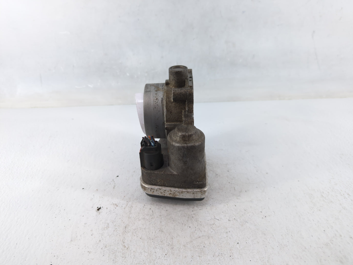 2005-2010 Dodge Ram 1500 Throttle Body P/N:5 718 201 Fits Fits 2005 2006 2007 2008 2009 2010 2011 2012 OEM Used Auto Parts -