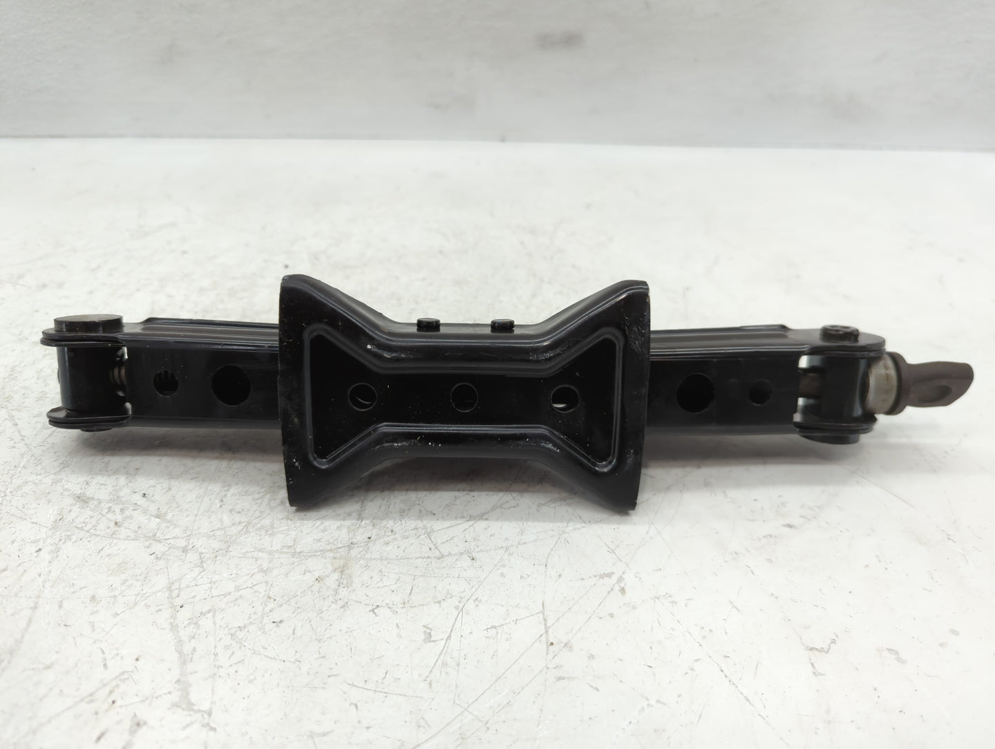 2012 Dodge Avenger Avenge Spare Scissor Car Jack - Oemusedautoparts1.com