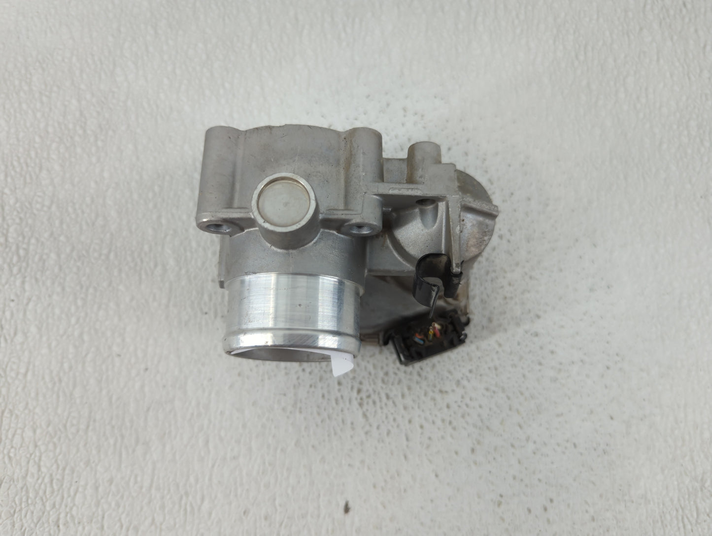 2012-2017 Fiat 500 Throttle Body P/N:0 280 750 568 Fits Fits 2012 2013 2014 2015 2016 2017 OEM Used Auto Parts - Oemusedauto