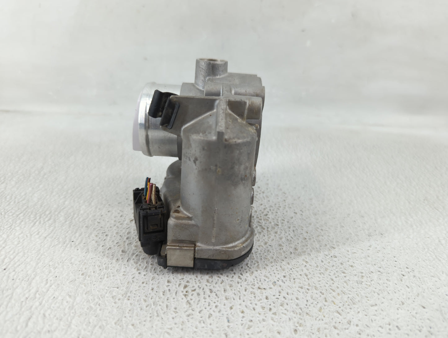 2012-2017 Fiat 500 Throttle Body P/N:0 280 750 568 Fits Fits 2012 2013 2014 2015 2016 2017 OEM Used Auto Parts - Oemusedauto