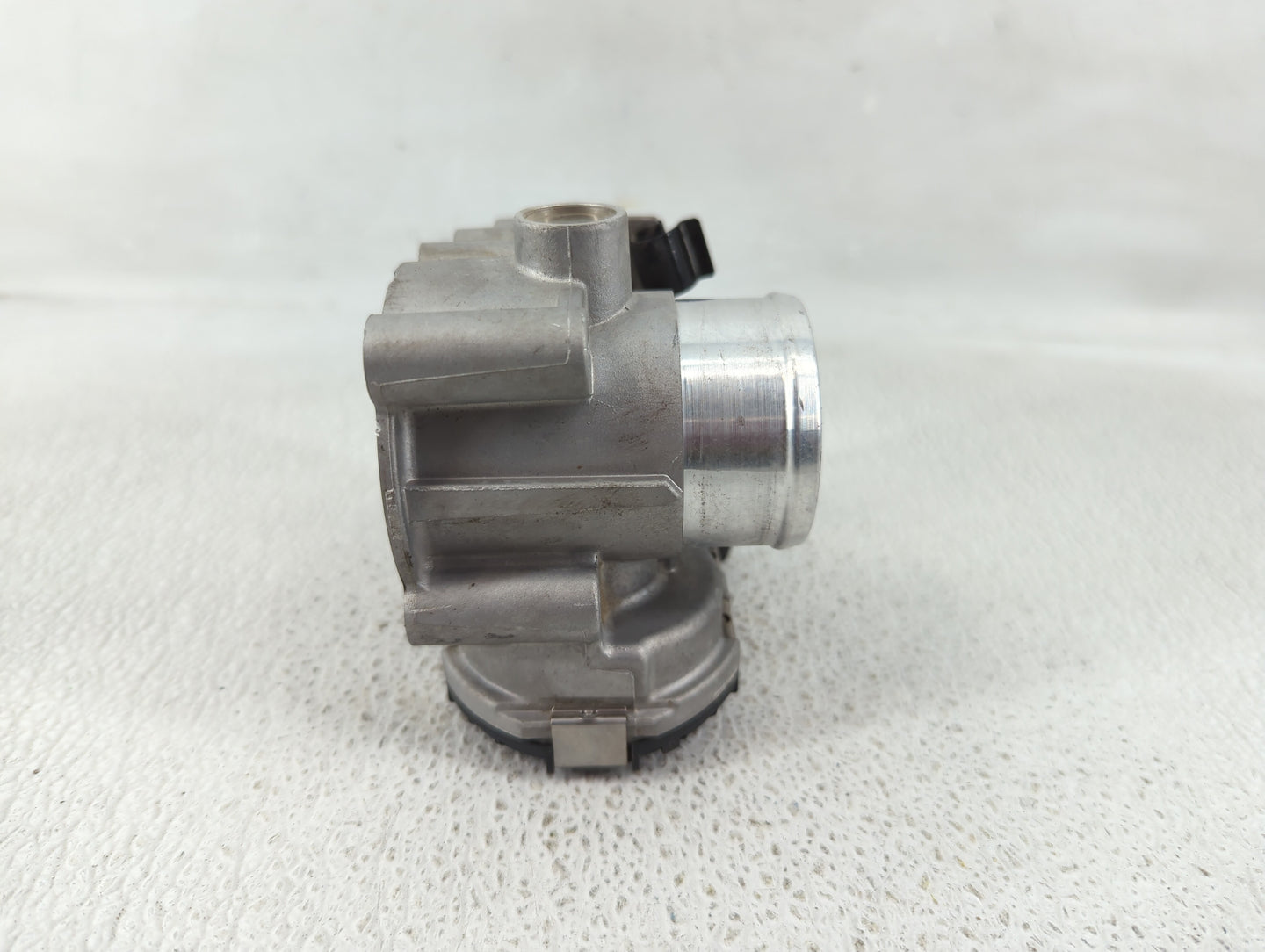 2012-2017 Fiat 500 Throttle Body P/N:0 280 750 568 Fits Fits 2012 2013 2014 2015 2016 2017 OEM Used Auto Parts - Oemusedauto