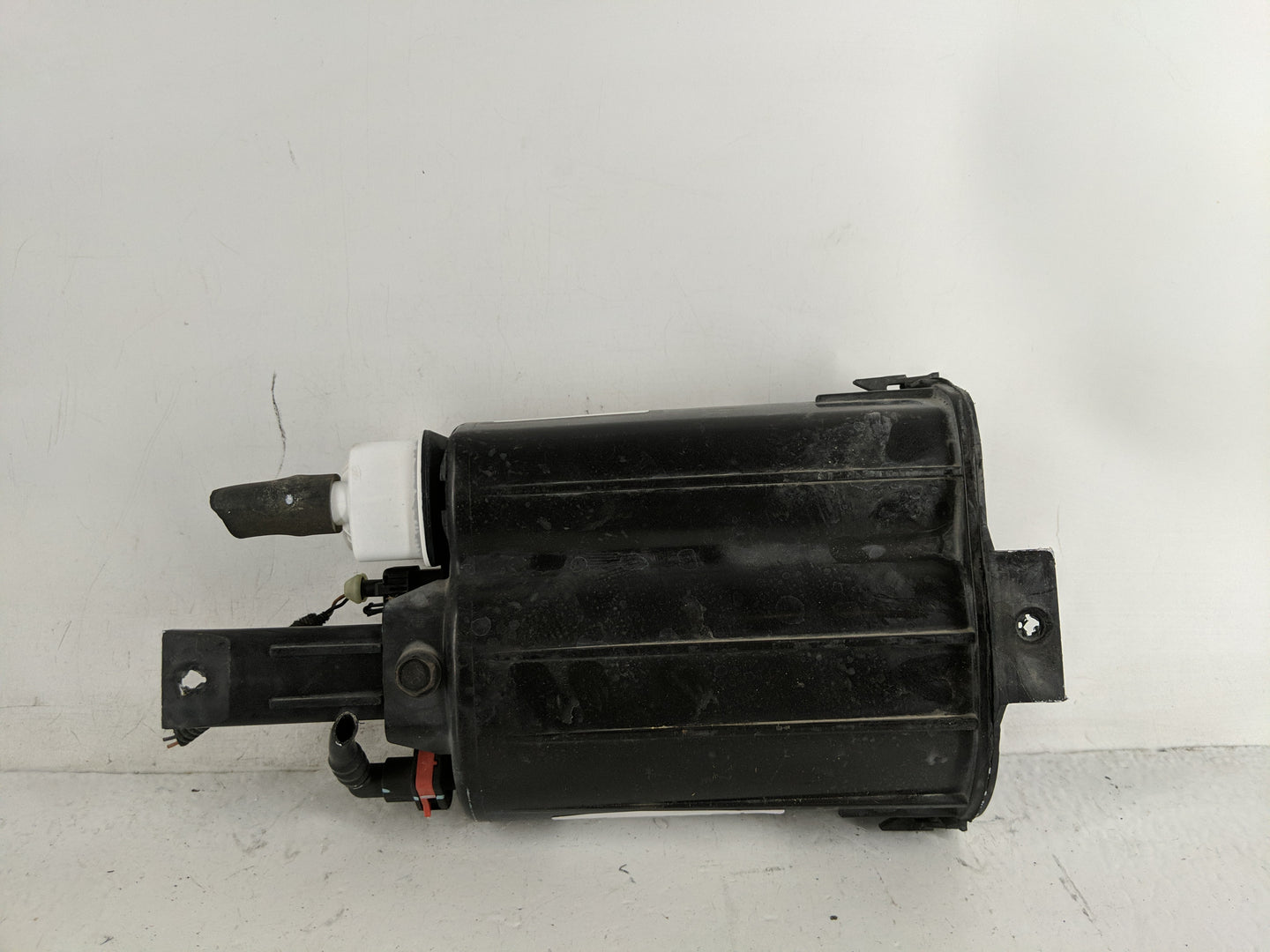 2012 Fiat 500 Fuel Vapor Charcoal Canister - Oemusedautoparts1.com