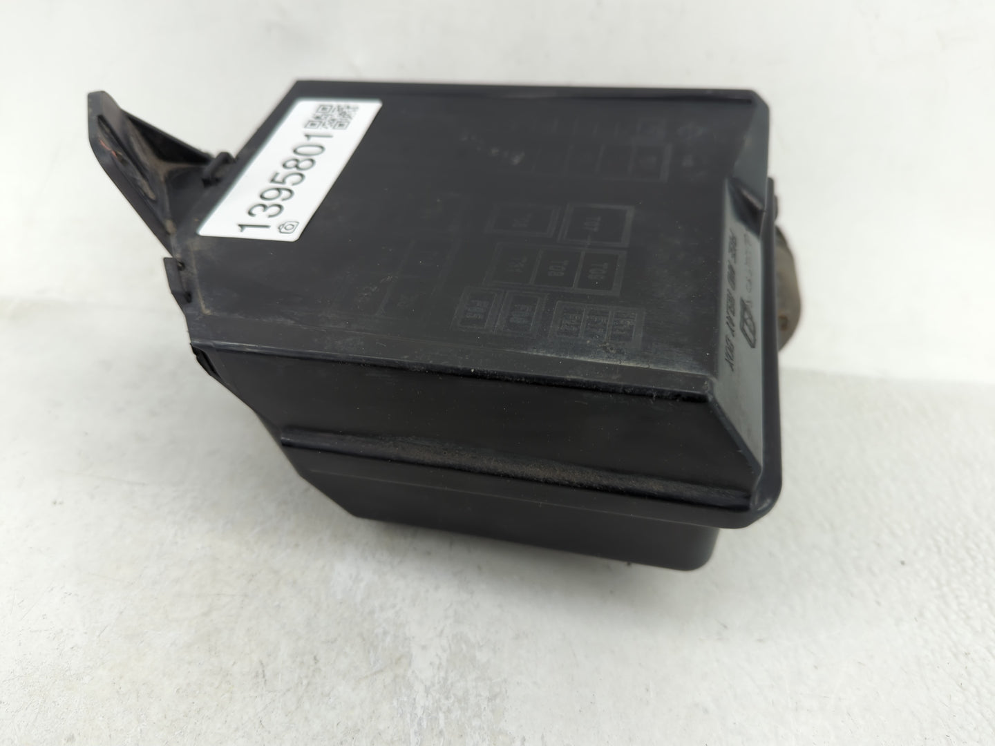 2012-2017 Fiat 500 Fusebox Fuse Box Panel Relay Module Fits Fits 2012 2013 2014 2015 2016 2017 OEM Used Auto Parts - Oemused