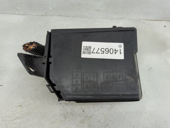 compare product 2012-2017 Fiat 500 Fusebox Fuse Box Panel Relay Module P/N:53100999 Fits Fits 2012 2013 2014 2015 2016 2017 OEM Used Auto Parts