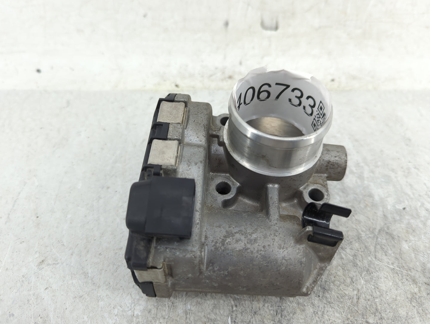 2012-2017 Fiat 500 Throttle Body P/N:0 280 750 568 Fits Fits 2012 2013 2014 2015 2016 2017 OEM Used Auto Parts - Oemusedauto