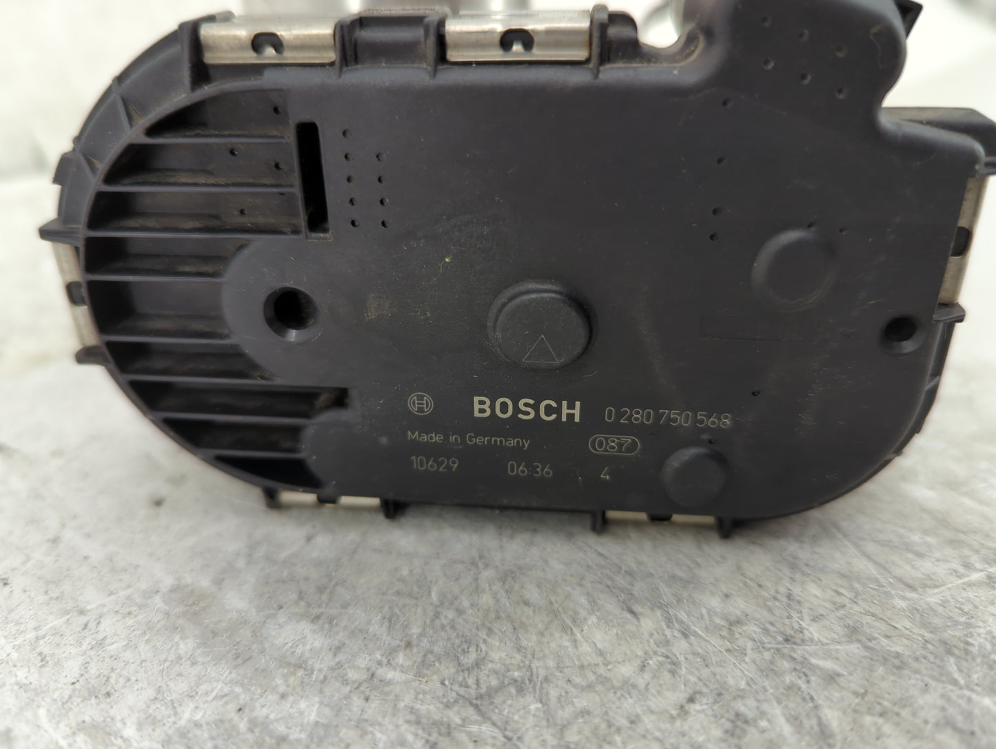 2012-2017 Fiat 500 Throttle Body P/N:0 280 750 568 Fits Fits 2012 2013 2014 2015 2016 2017 OEM Used Auto Parts - Oemusedauto