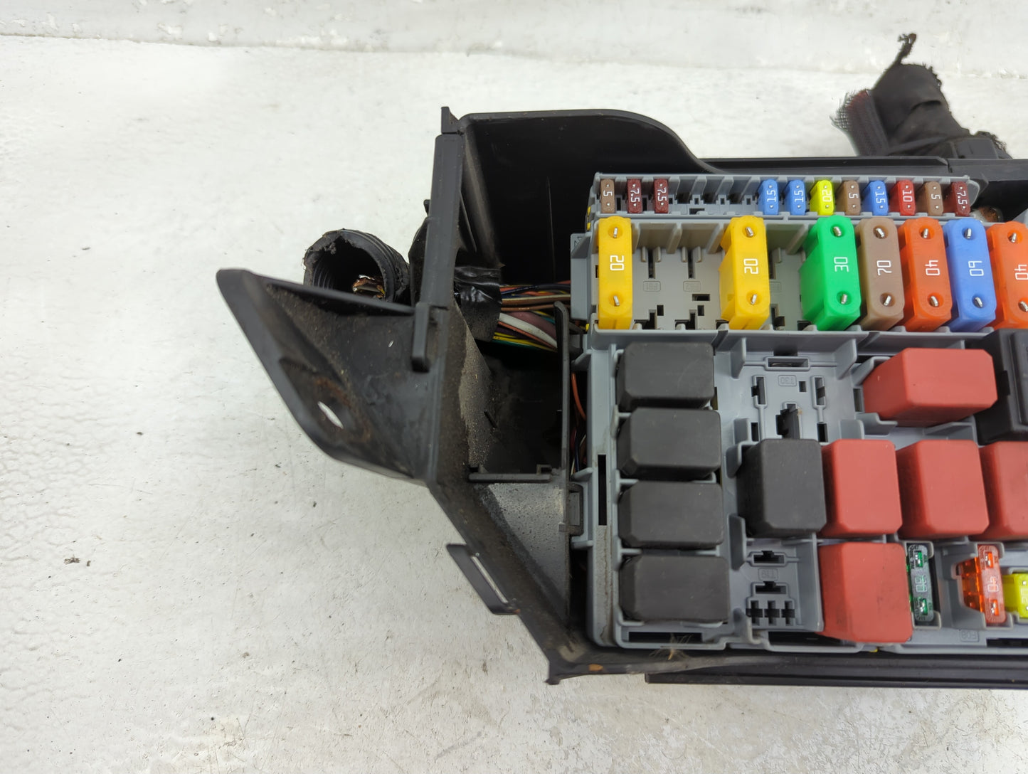 2012-2017 Fiat 500 Fusebox Fuse Box Panel Relay Module Fits Fits 2012 2013 2014 2015 2016 2017 OEM Used Auto Parts - Oemused