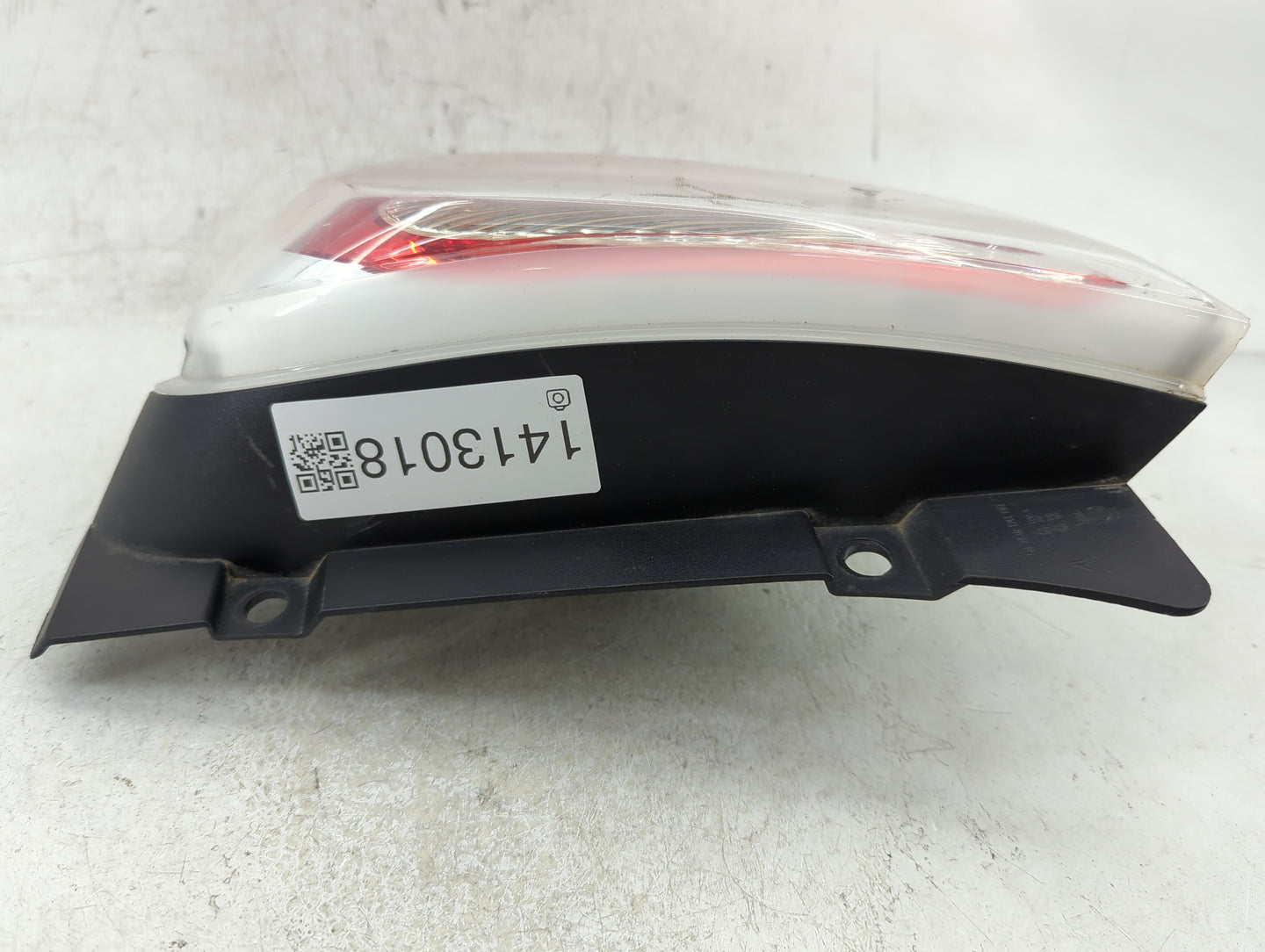 2012-2017 Fiat 500 Tail Light Assembly Passenger Right OEM P/N:05182418AF Fits Fits 2012 2013 2014 2015 2016 2017 OEM Used A