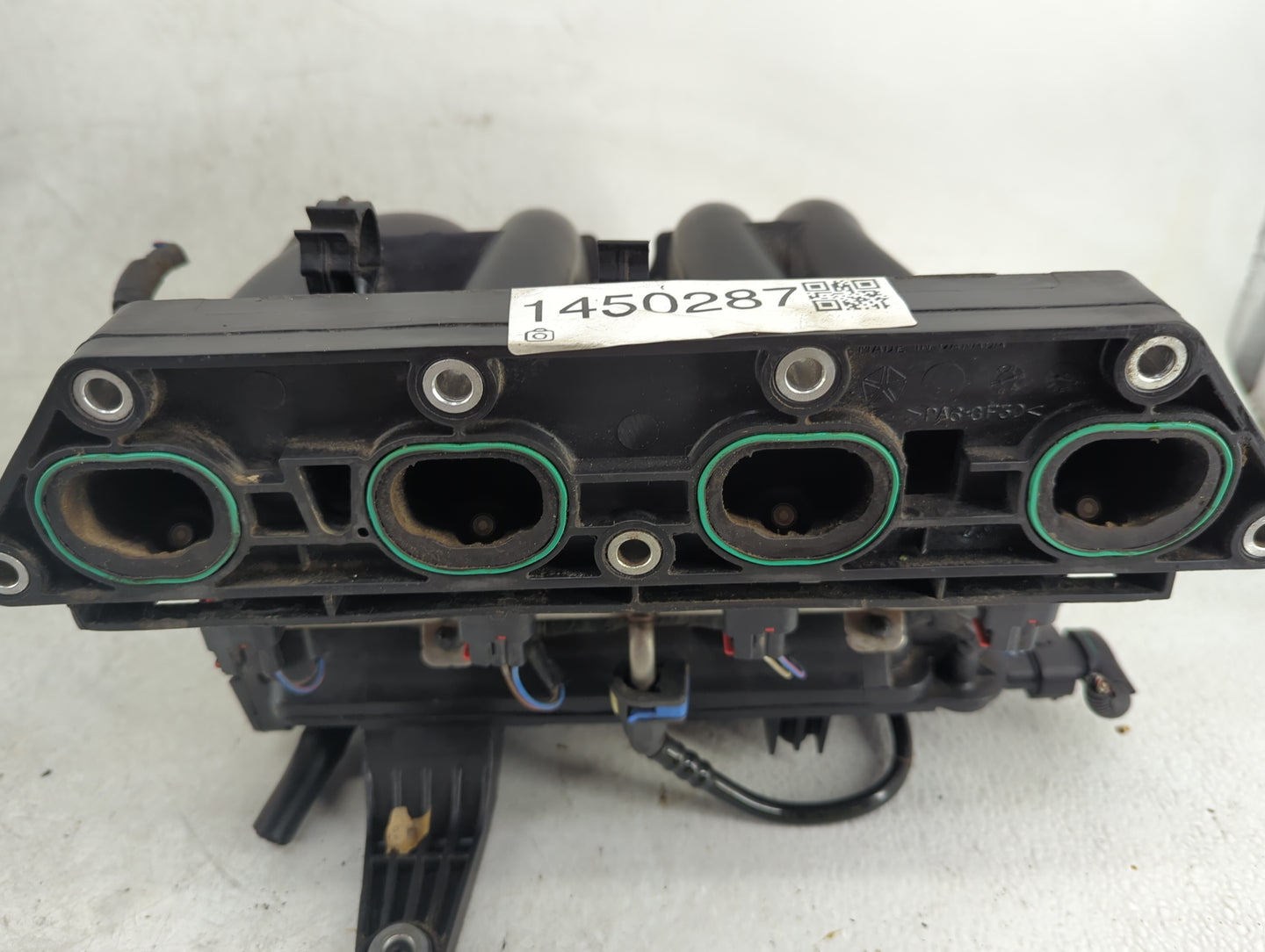 2012-2017 Fiat 500 Air Intake Manifold P/N:04892633 AB Fits Fits 2012 2013 2014 2015 2016 2017 OEM Used Auto Parts - Oemused