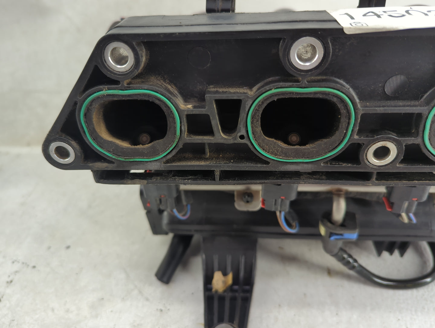 2012-2017 Fiat 500 Air Intake Manifold P/N:04892633 AB Fits Fits 2012 2013 2014 2015 2016 2017 OEM Used Auto Parts - Oemused
