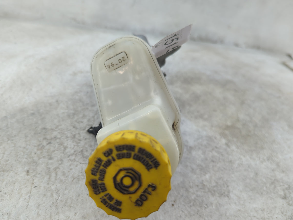 2012-2017 Fiat 500 Brake Master Cylinder 1515851 - Oemusedautoparts1.com