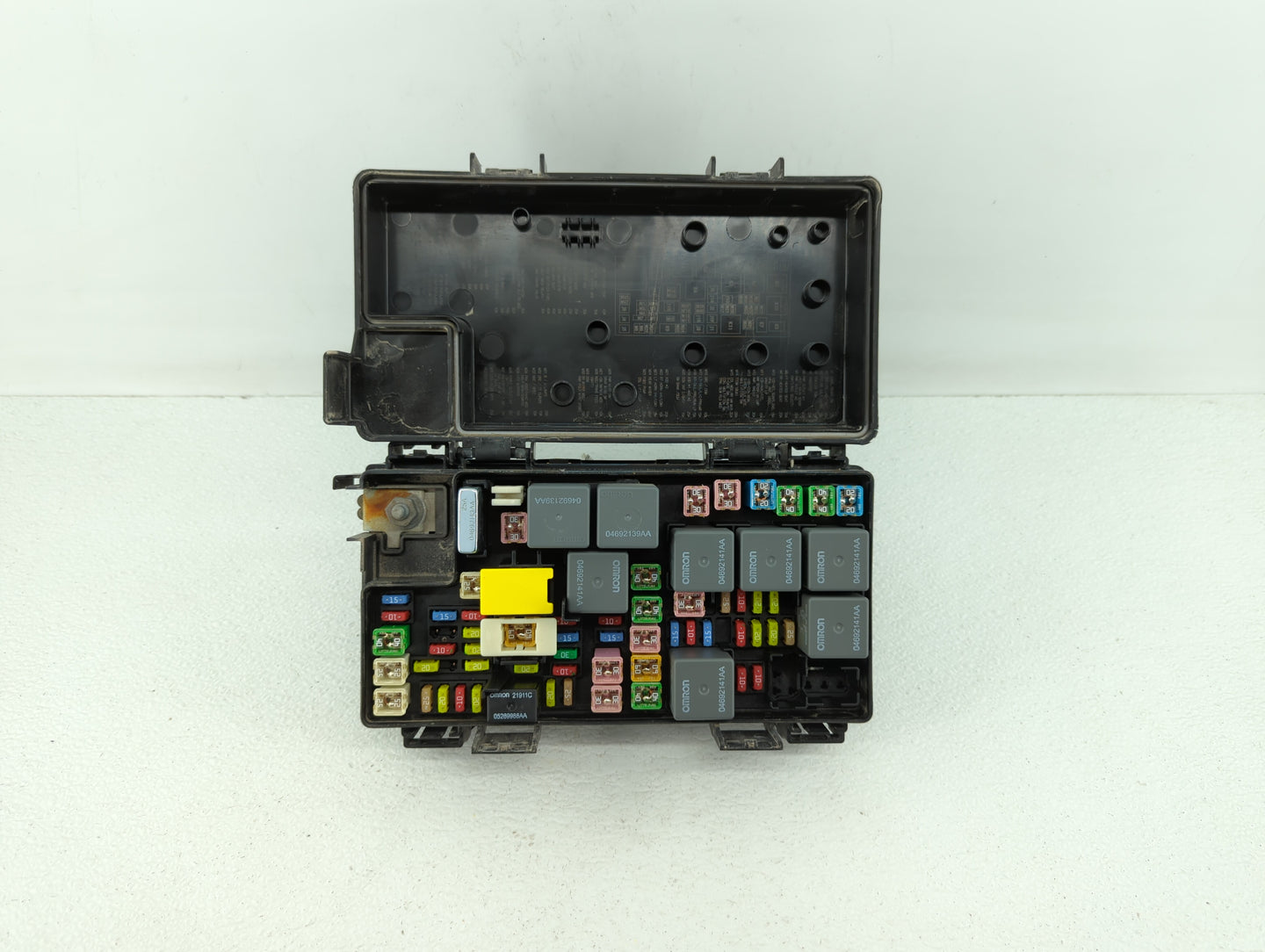 2012-2017 Fiat 500 Fusebox Fuse Box Panel Relay Module Fits Fits 2012 2013 2014 2015 2016 2017 OEM Used Auto Parts - Oemused