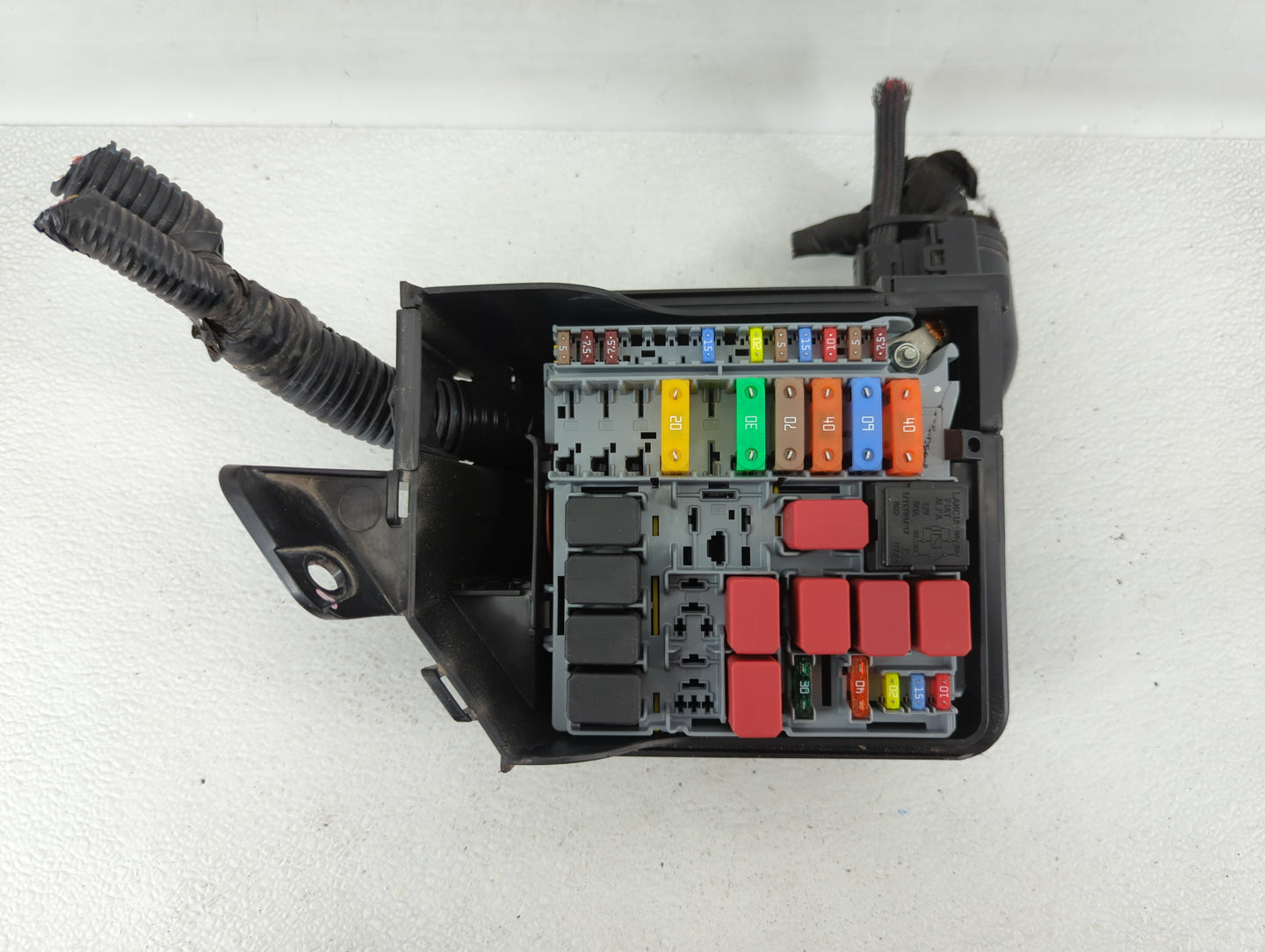 2012-2017 Fiat 500 Fusebox Fuse Box Panel Relay Module P/N:53100999 Fits Fits 2012 2013 2014 2015 2016 2017 OEM Used Auto Pa