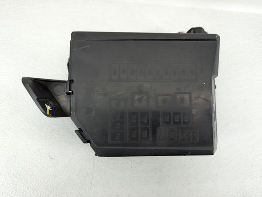 2012-2017 Fiat 500 Fusebox Fuse Box Panel Relay Module P/N:53100999 Fits Fits 2012 2013 2014 2015 2016 2017 OEM Used Auto Pa