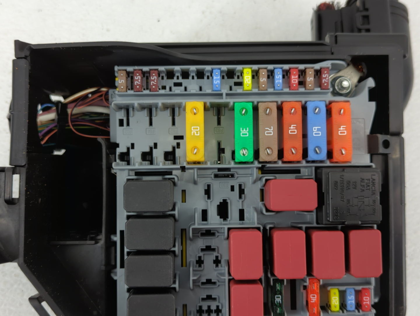 2012-2017 Fiat 500 Fusebox Fuse Box Panel Relay Module P/N:53100999 Fits Fits 2012 2013 2014 2015 2016 2017 OEM Used Auto Pa