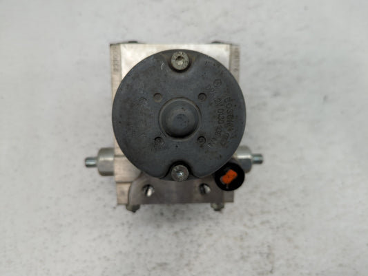 2012-2017 Fiat 500 ABS Pump Control Module Replacement P/N:68073251AF P68073251AG Fits Fits 2012 2013 2014 2015 2016 2017 OEM Used Auto Parts