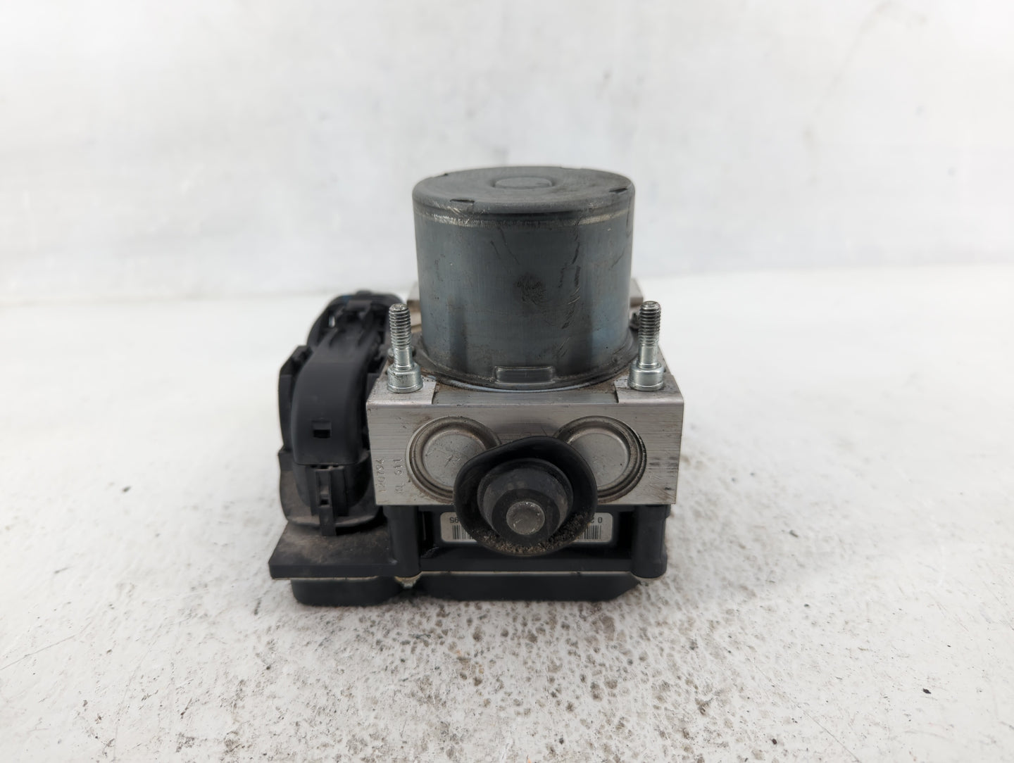 2012-2017 Fiat 500 ABS Pump Control Module Replacement P/N:68073251AF Fits Fits 2012 2013 2014 2015 2016 2017 OEM Used Auto 