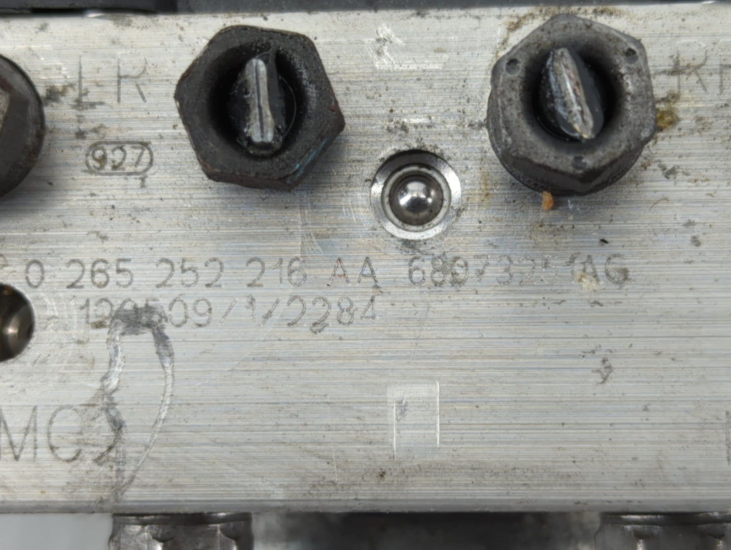 2012-2017 Fiat 500 ABS Pump Control Module Replacement P/N:68073251AG 68073351AD Fits Fits 2012 2013 2014 2015 2016 2017 OEM