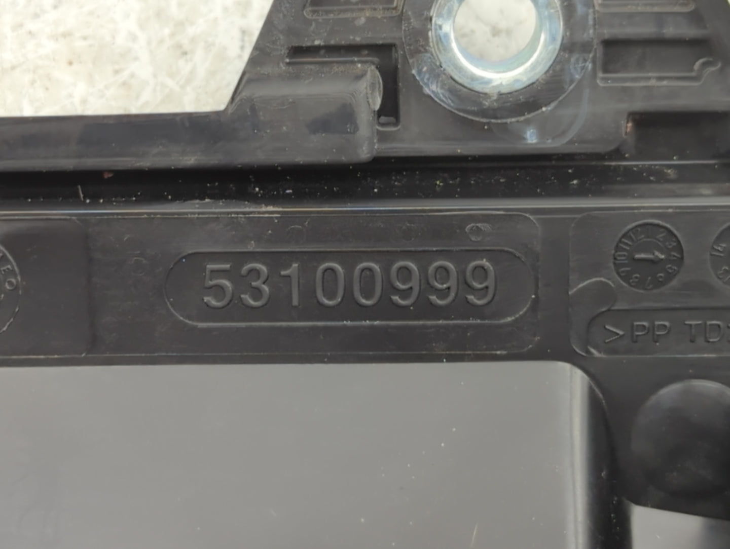 2012-2017 Fiat 500 Fusebox Fuse Box Panel Relay Module P/N:53100999 Fits Fits 2012 2013 2014 2015 2016 2017 OEM Used Auto Pa