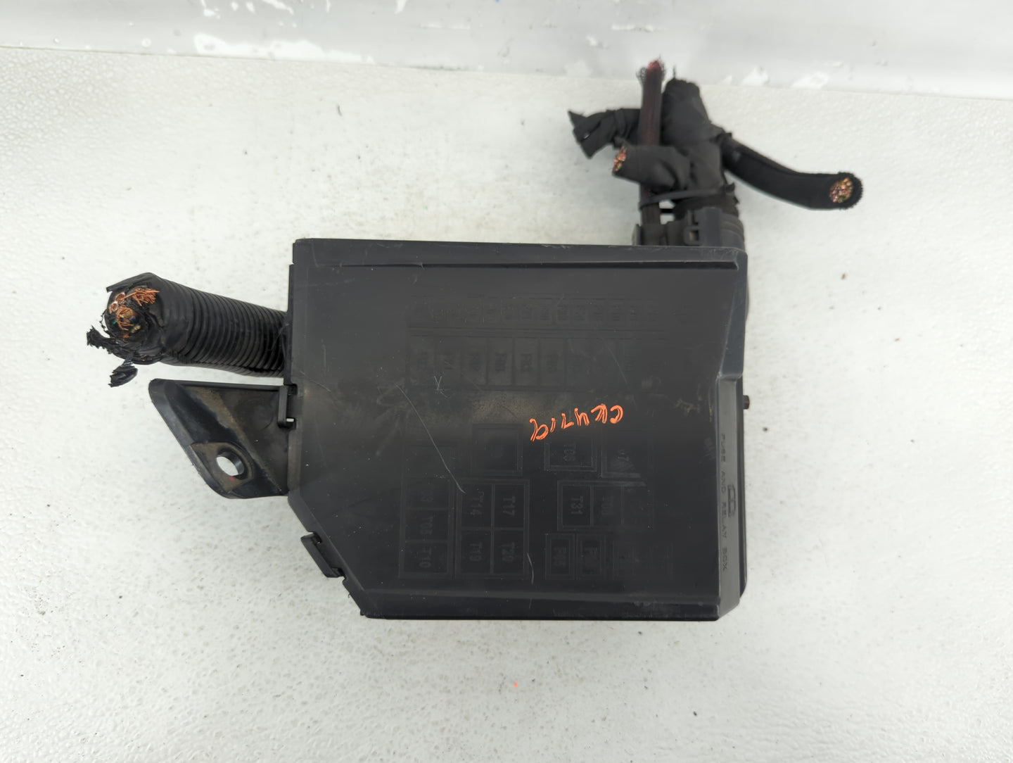 2012-2017 Fiat 500 Fusebox Fuse Box Panel Relay Module P/N:ALFA-A878 Fits Fits 2012 2013 2014 2015 2016 2017 OEM Used Auto P
