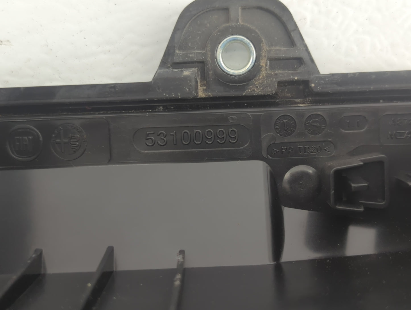 2012-2017 Fiat 500 Fusebox Fuse Box Panel Relay Module P/N:53100999 Fits Fits 2012 2013 2014 2015 2016 2017 OEM Used Auto Pa