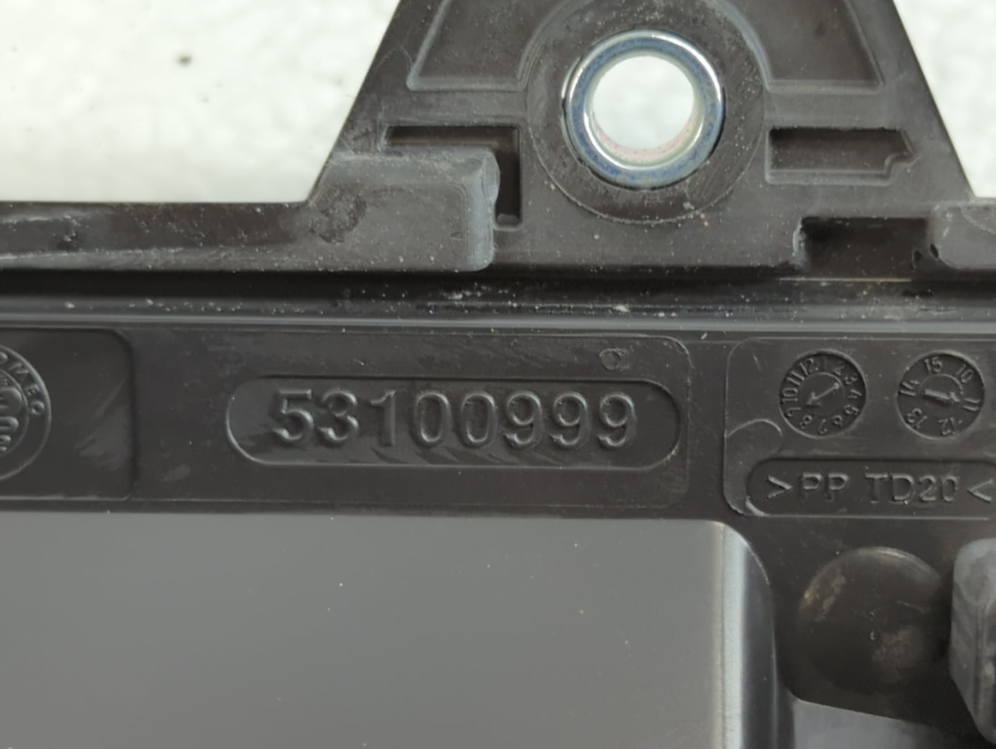 2012-2017 Fiat 500 Fusebox Fuse Box Panel Relay Module P/N:53100999 Fits Fits 2012 2013 2014 2015 2016 2017 OEM Used Auto Pa