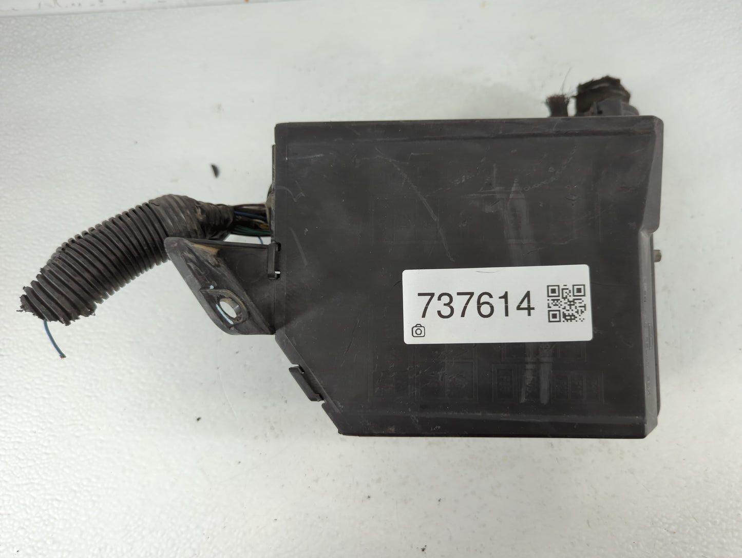 2012-2017 Fiat 500 Fusebox Fuse Box Panel Relay Module P/N:53100999 Fits Fits 2012 2013 2014 2015 2016 2017 OEM Used Auto Pa