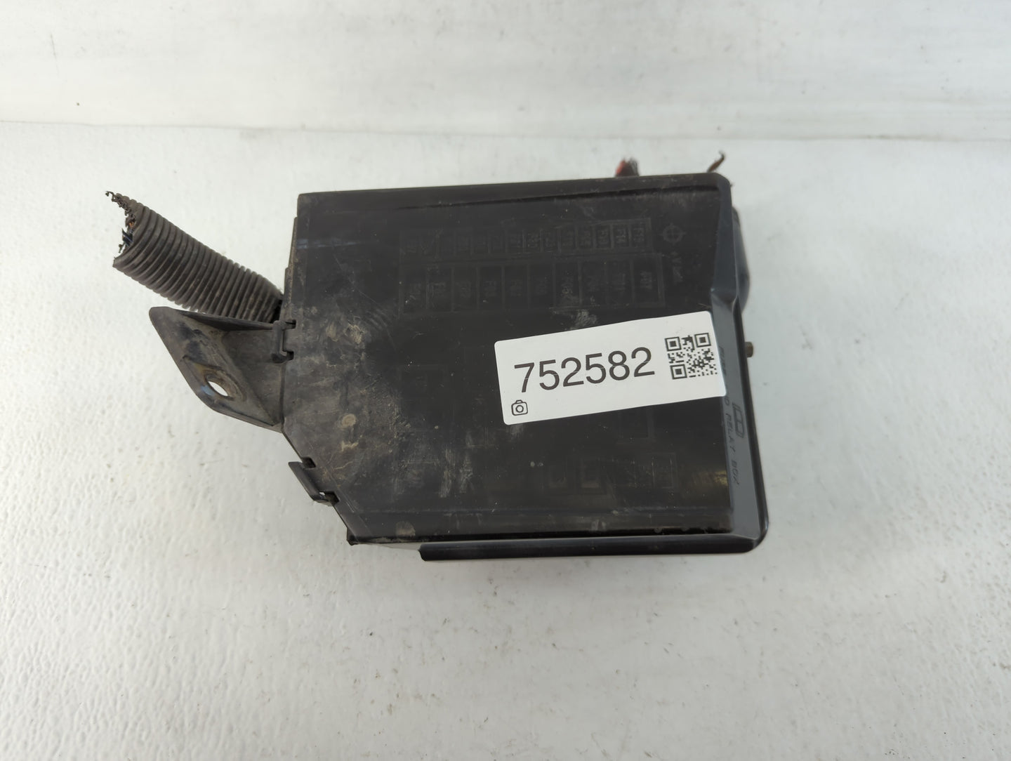 2012-2017 Fiat 500 Fusebox Fuse Box Panel Relay Module Fits Fits 2012 2013 2014 2015 2016 2017 OEM Used Auto Parts - Oemused