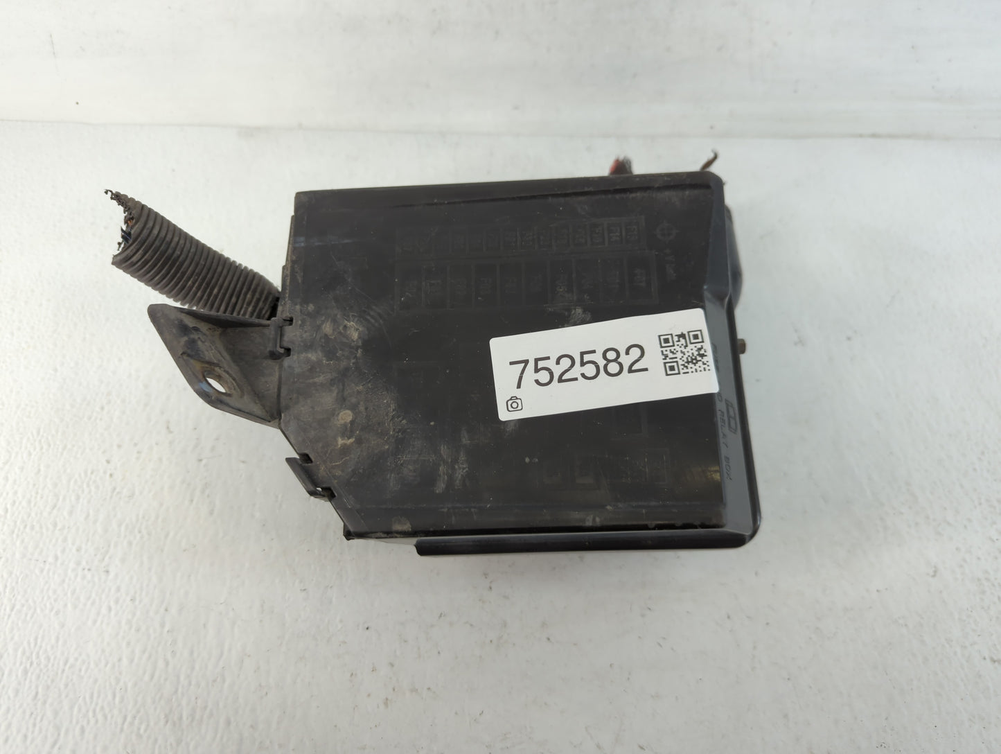 2012-2017 Fiat 500 Fusebox Fuse Box Panel Relay Module Fits Fits 2012 2013 2014 2015 2016 2017 OEM Used Auto Parts - Oemused