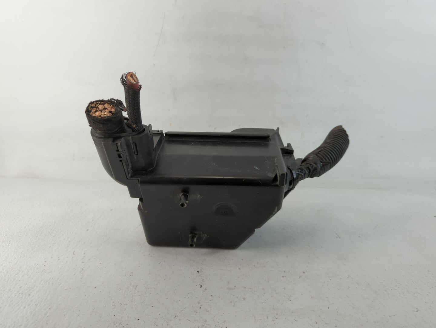 2012-2017 Fiat 500 Fusebox Fuse Box Panel Relay Module Fits Fits 2012 2013 2014 2015 2016 2017 OEM Used Auto Parts - Oemused