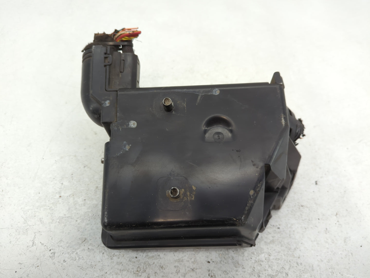 2012-2017 Fiat 500 Fusebox Fuse Box Panel Relay Module P/N:53100999 Fits Fits 2012 2013 2014 2015 2016 2017 OEM Used Auto Pa