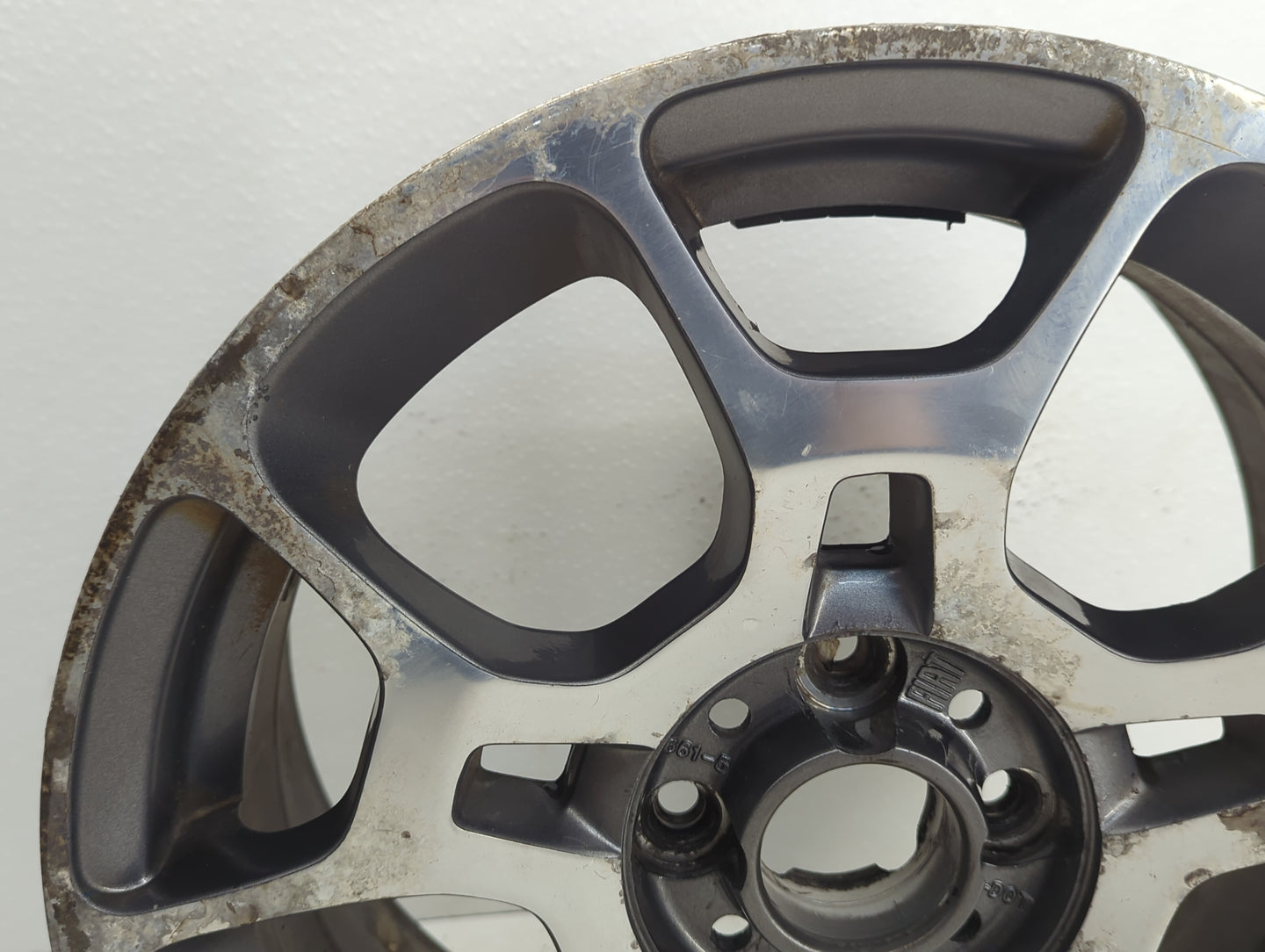 2012-2019 Fiat 500 Oem Wheel Rim - Oemusedautoparts1.com