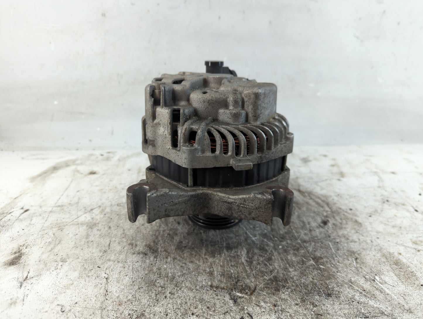 2009-2014 Ford E-150 Alternator Replacement Generator Charging Assembly Engine OEM Fits OEM Used Auto Parts - Oemusedautopar