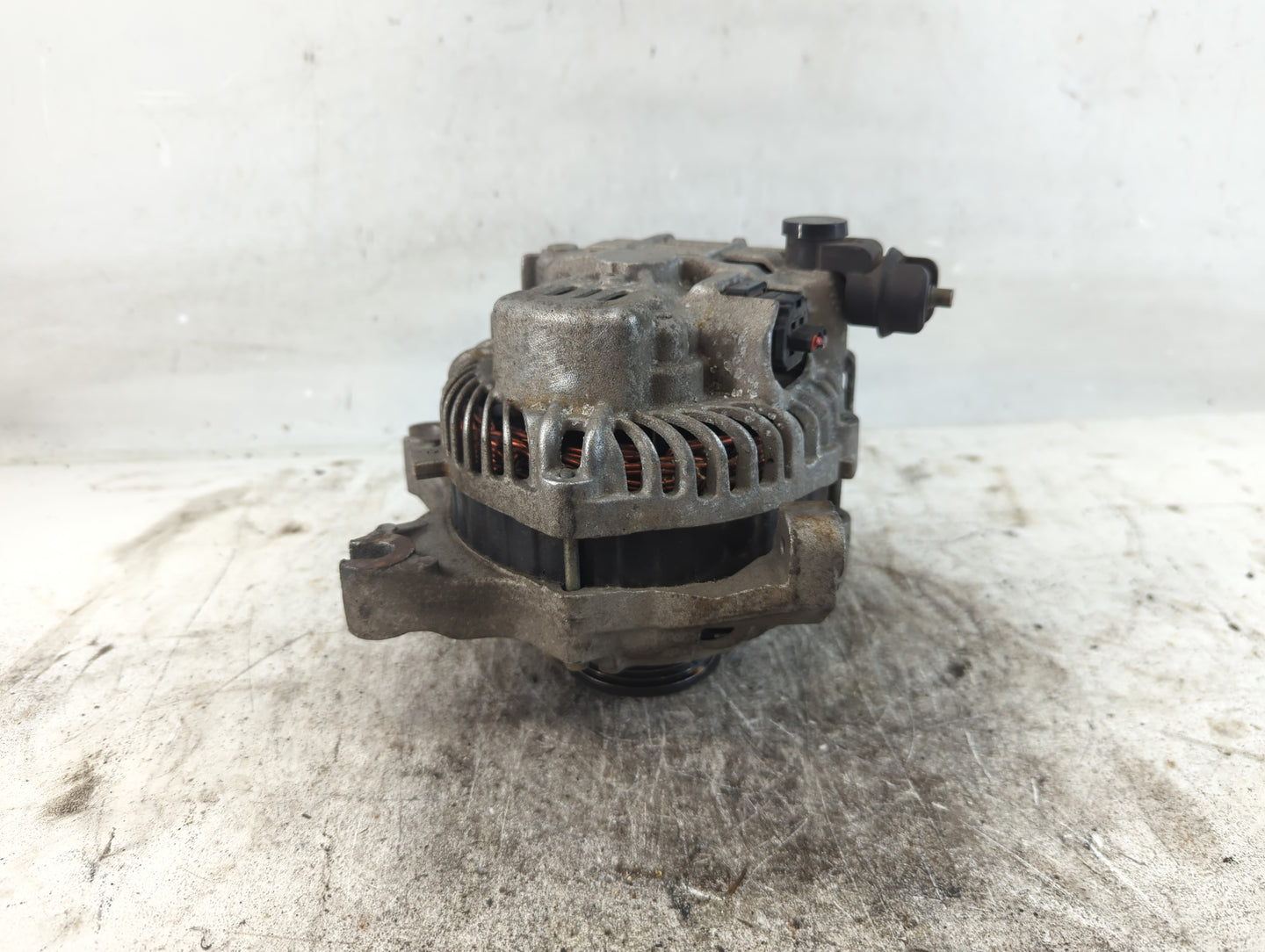 2009-2014 Ford E-150 Alternator Replacement Generator Charging Assembly Engine OEM Fits OEM Used Auto Parts - Oemusedautopar