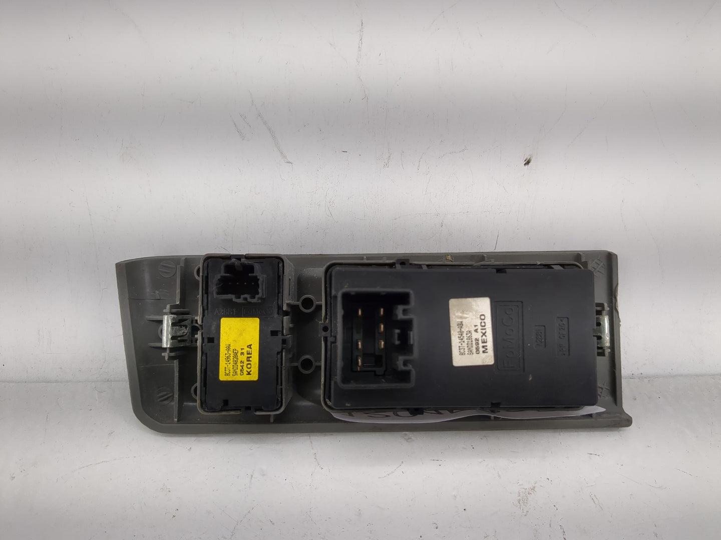 2009-2014 Ford E-150 Master Power Window Switch Replacement Driver Side Left P/N:8C3T-14540-ABW Fits OEM Used Auto Parts - O