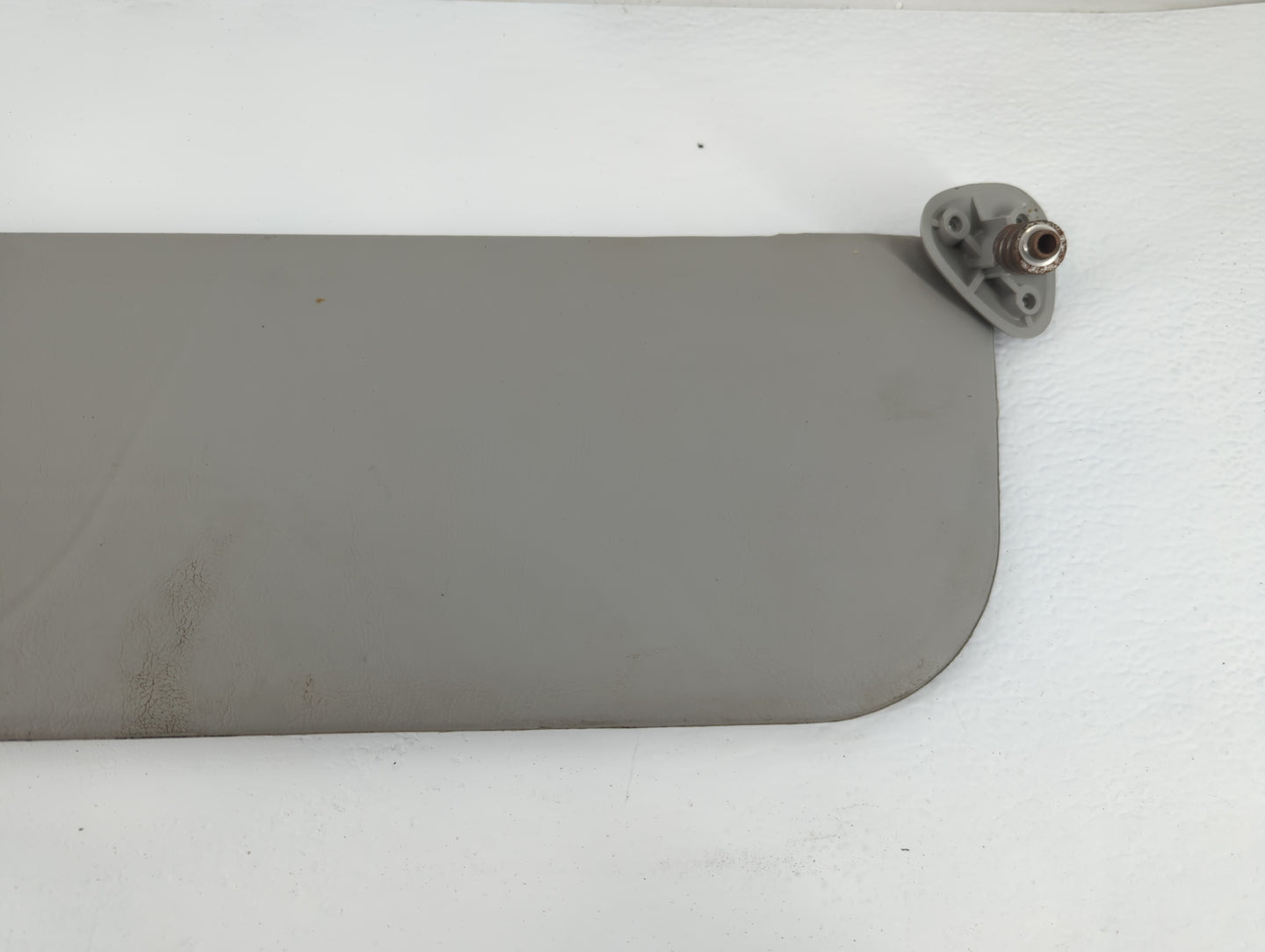 2009-2014 Ford E-150 Sun Visor Shade Replacement Passenger Right Mirror Fits OEM Used Auto Parts - Oemusedautoparts1.com