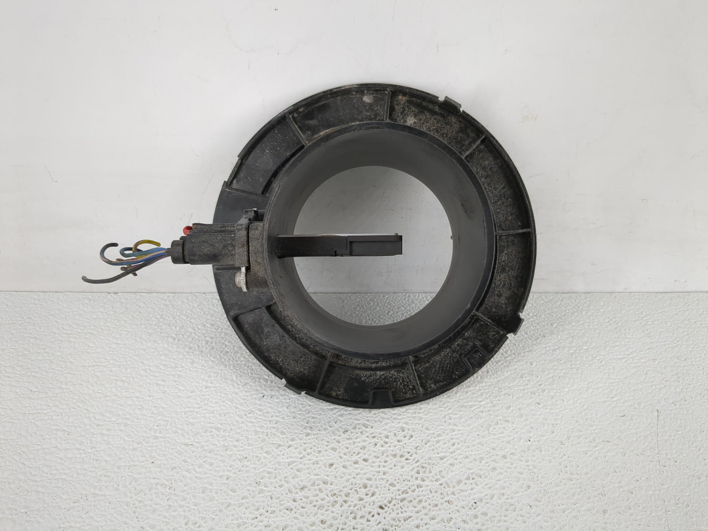 2004-2014 Ford E-250 Mass Air Flow Meter Maf - Oemusedautoparts1.com