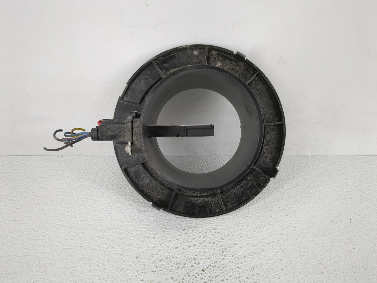 2004-2014 Ford E-250 Mass Air Flow Meter Maf - Oemusedautoparts1.com