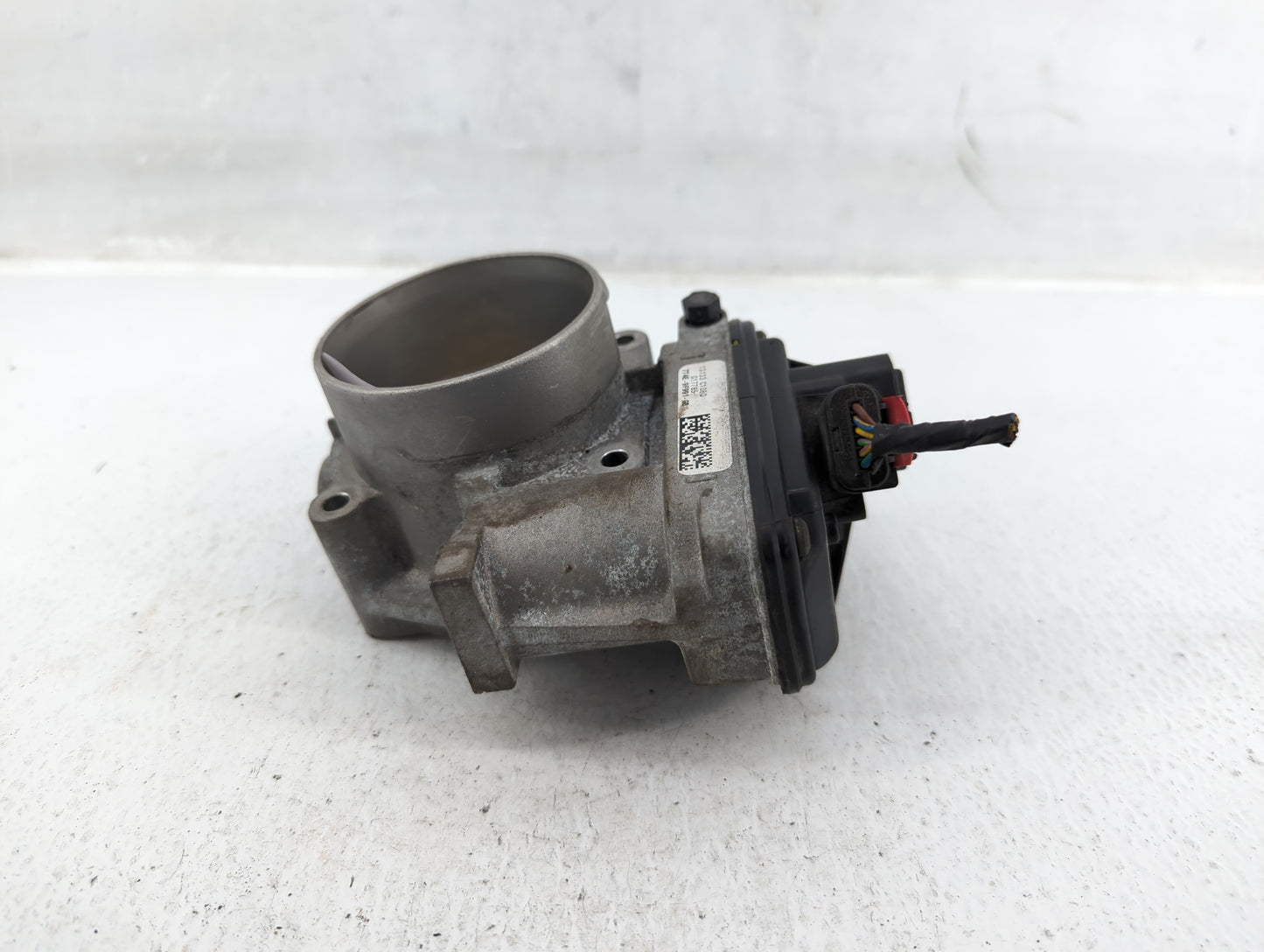 2007-2014 Ford E-250 Throttle Body P/N:7T4E-9F991-GB Fits Fits 2007 2008 2009 2010 2011 2012 2013 2014 OEM Used Auto Parts -